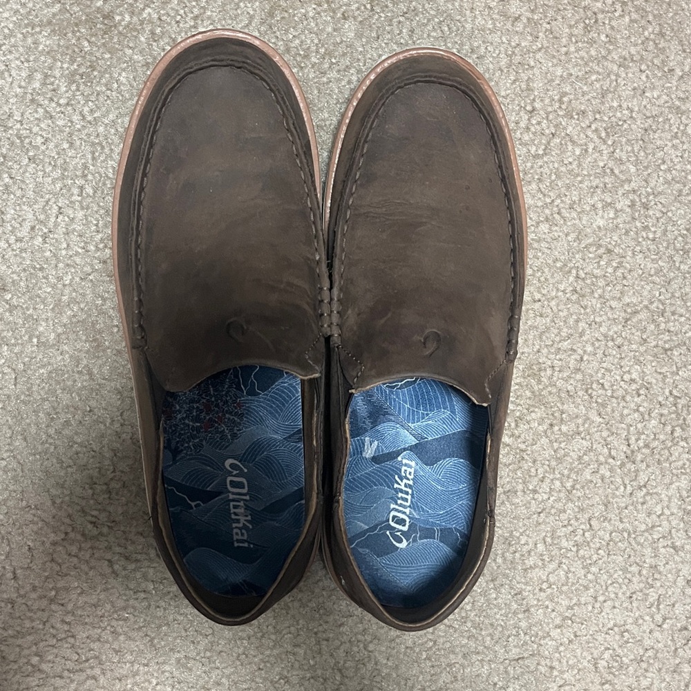 OluKai Kalia Men's Dark Brown Slip-On Loafers - size 9.5